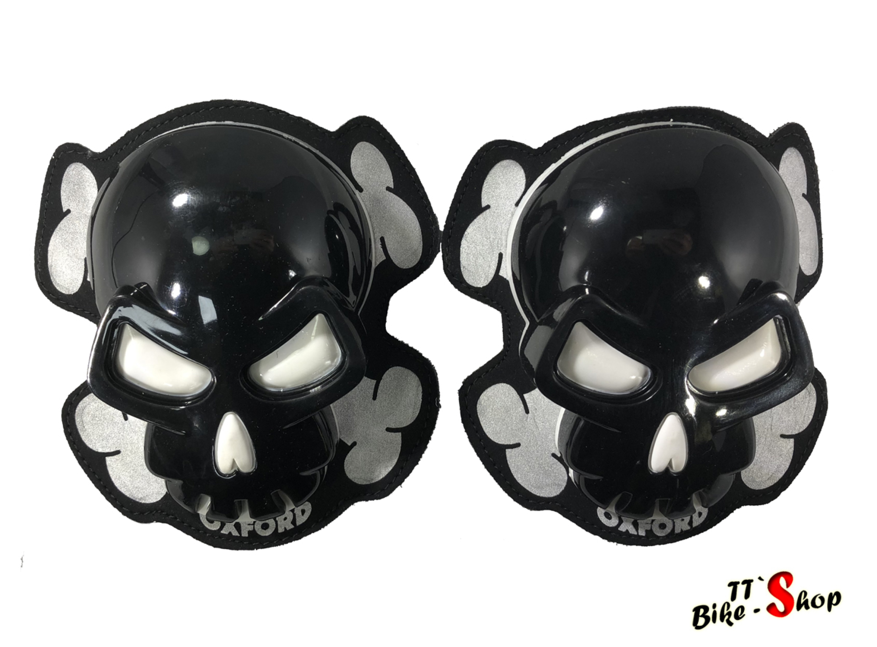 Oxford Skull in black